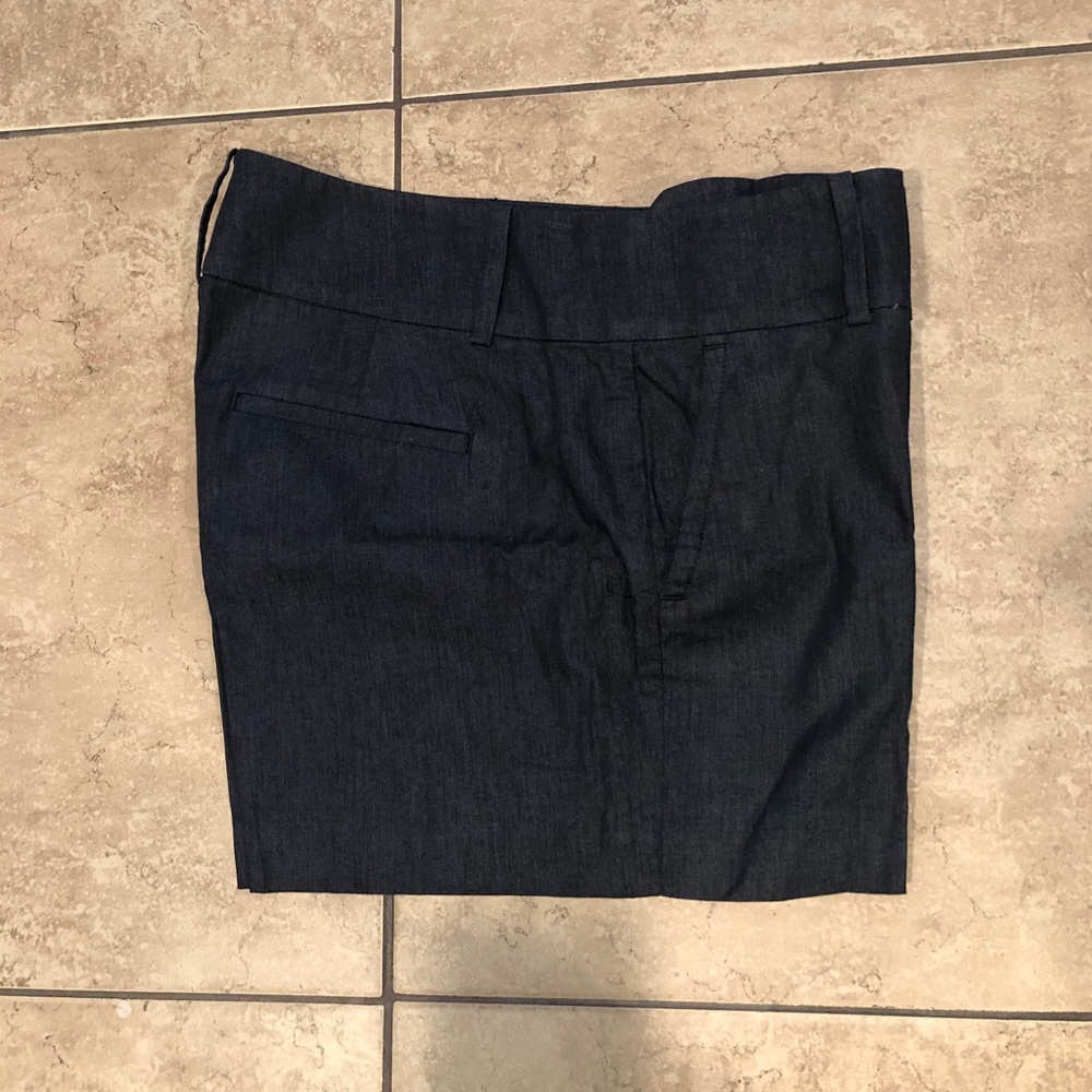 Shorts - Picture 3 of 3